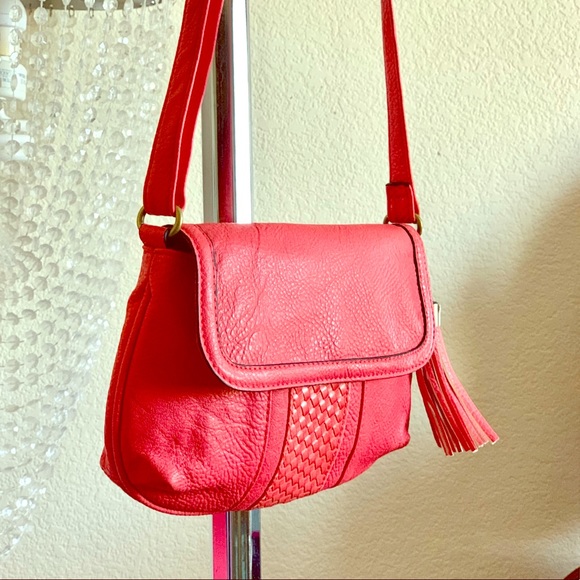 Merona Handbags - Donated. Vegan Crossbody Bag